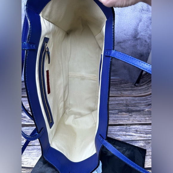 Valentino Garavani Blue Leather Rockstud Tote Shoulder Bag EUC - Picture 8 of 10
